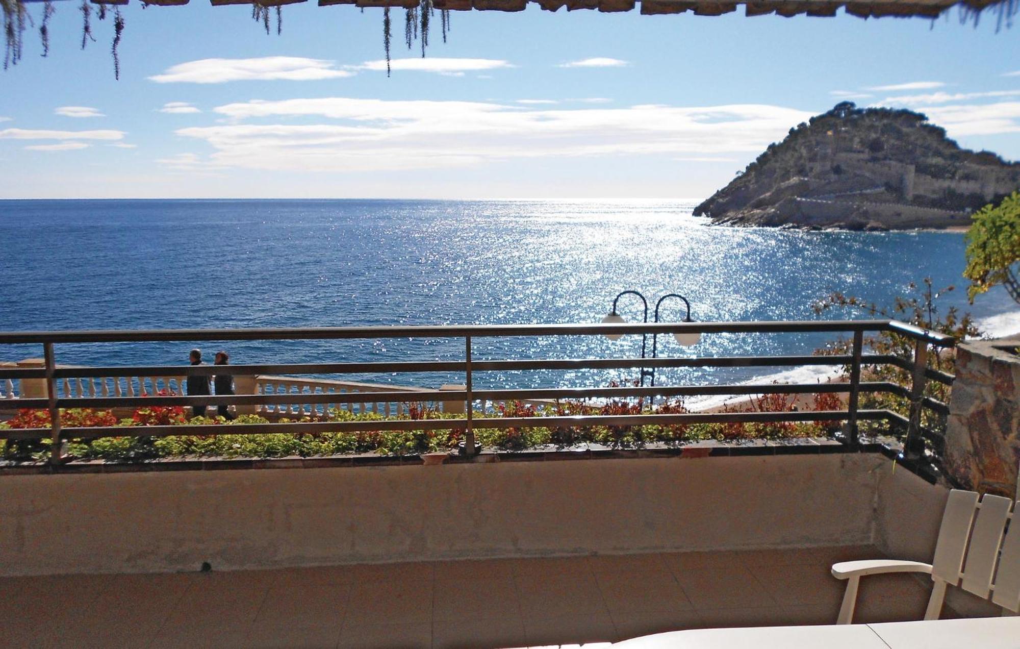 Stunning Apartment In Tossa De Mar With Wifi Екстер'єр фото