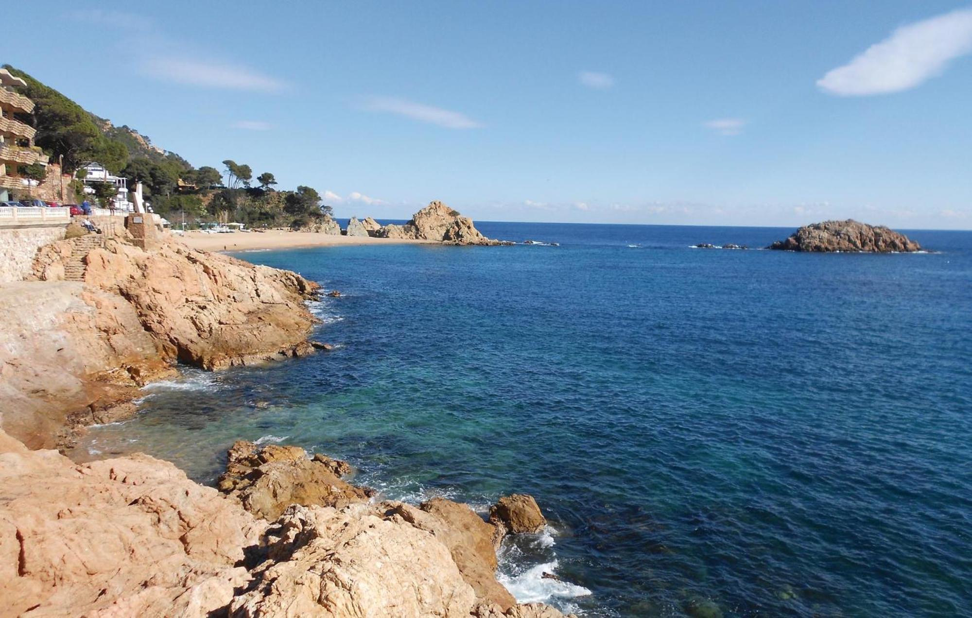 Stunning Apartment In Tossa De Mar With Wifi Екстер'єр фото